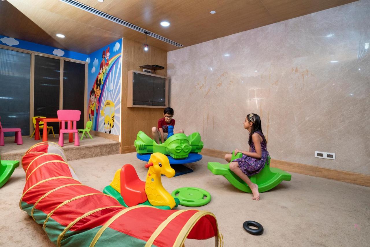Holiday Inn Agra Mg Road An Ihg Hotel Exterior photo Children's play area