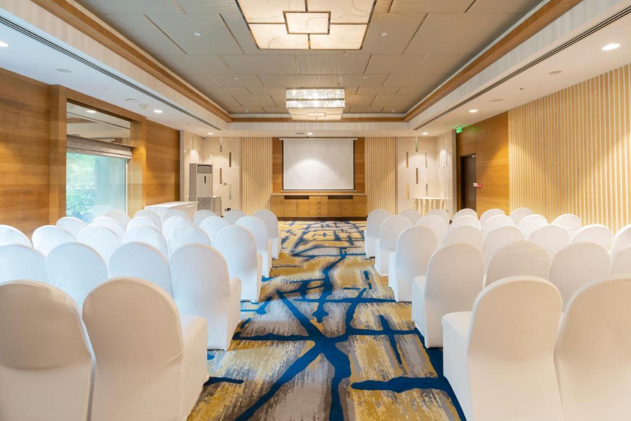 Holiday Inn Agra Mg Road An Ihg Hotel Exterior photo The Grand Ballroom