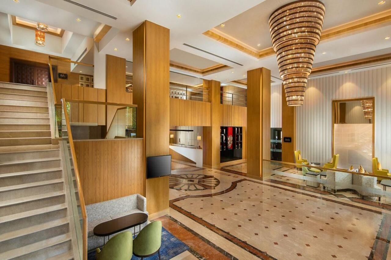 Holiday Inn Agra Mg Road An Ihg Hotel Exterior photo Lobby